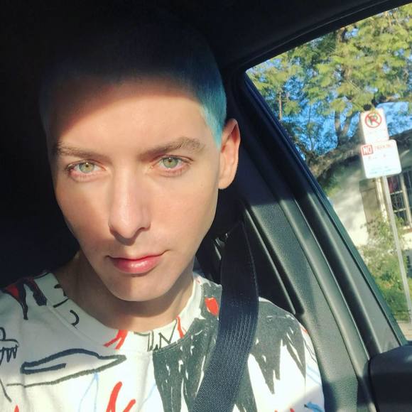 Meet your Posher, Chris - Picture 1 of 1